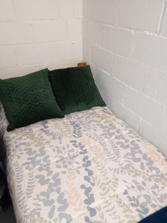 1 Bedroom House