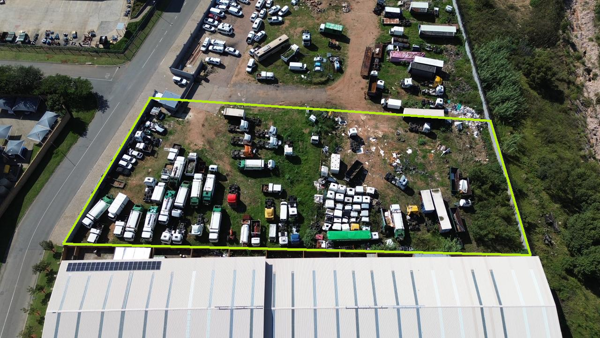 5 325 m² Land