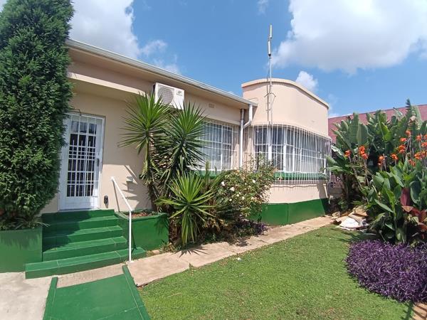 300 m² Commercial space