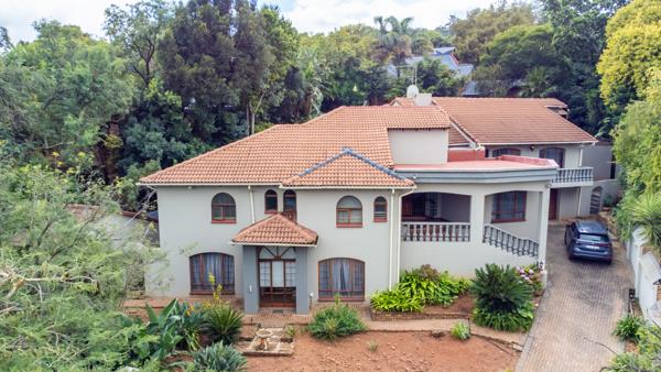 5 Bedroom House