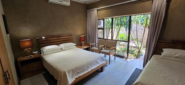 1 037  m² Commercial space