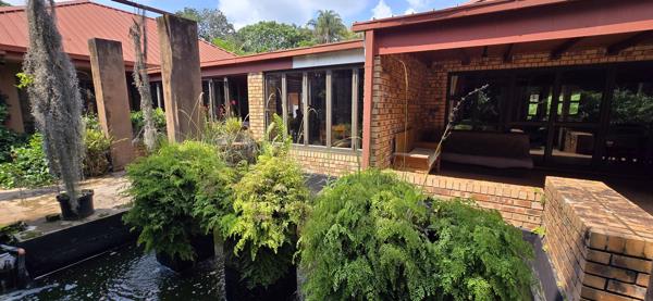 1 037 m² Commercial space