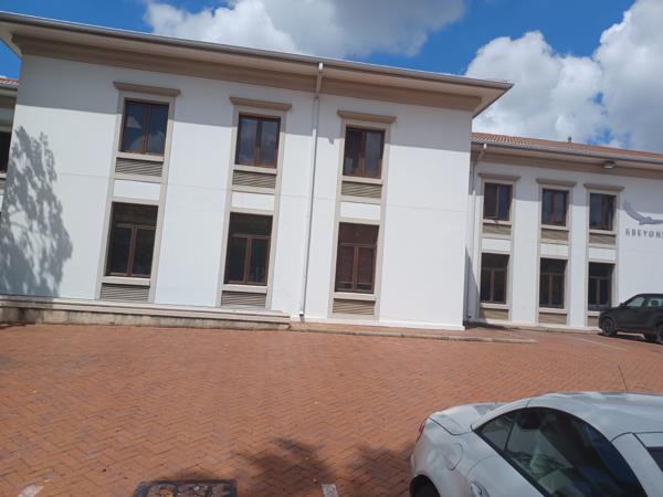 404 m² Office Space
