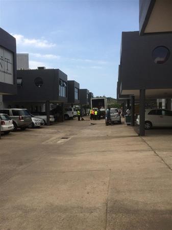 163 m² Industrial space