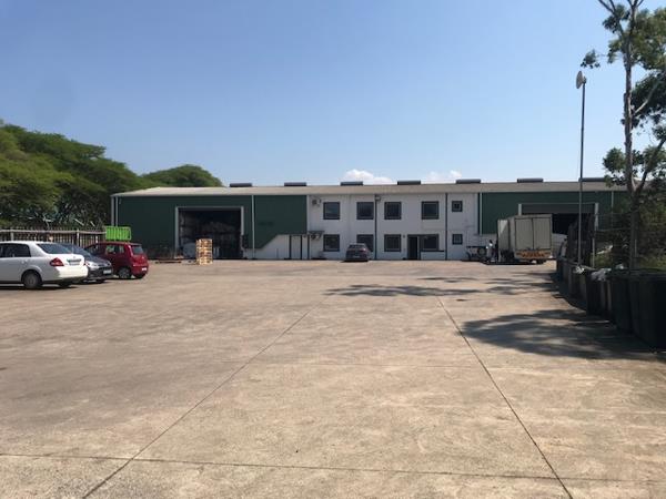 24 922 m² Industrial space