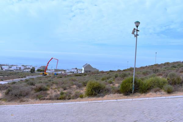 471 m² Land