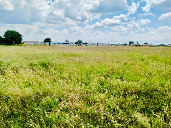 6 694 m² Land