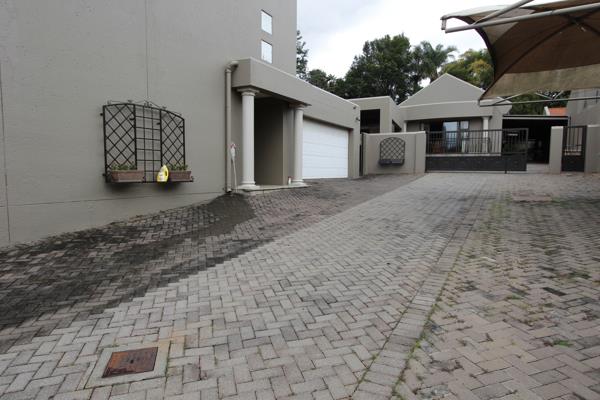 8 Bedroom House
