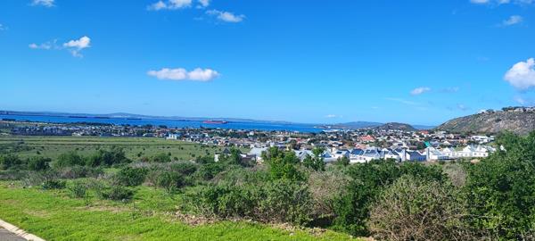 550 m² Land