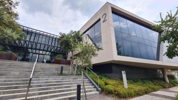674 m² Office Space