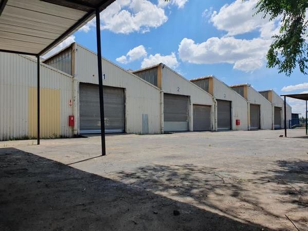 2 700  m² Industrial space