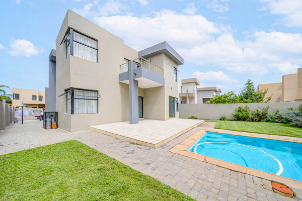 4 Bedroom Townhouse