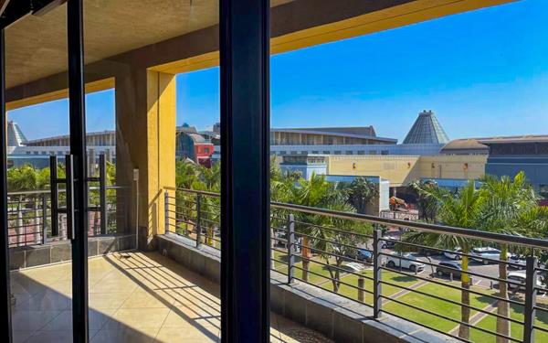 99 m² Commercial space