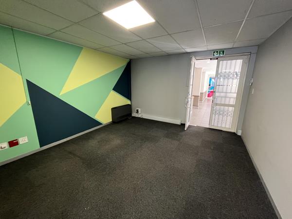 238 m² Commercial space