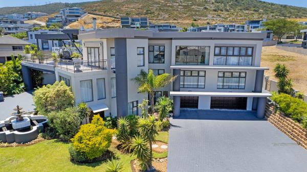 8 Bedroom House