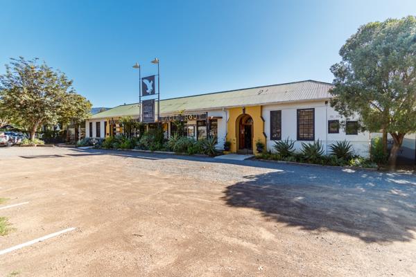 2 000 m² Retail Space