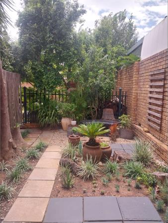 1 Bedroom Garden Cottage