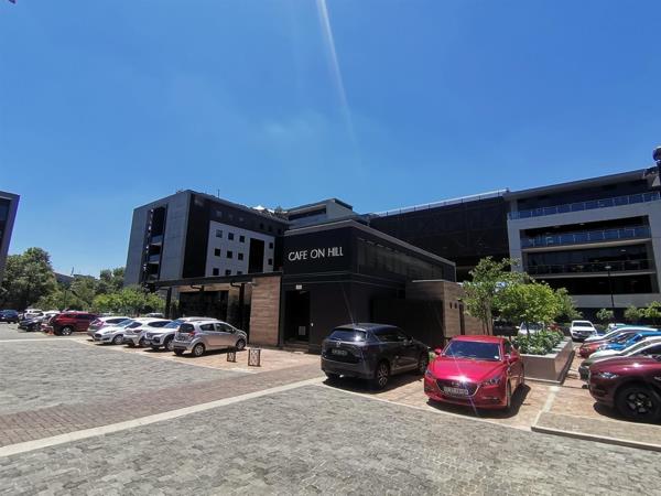 2 200 m² Office Space