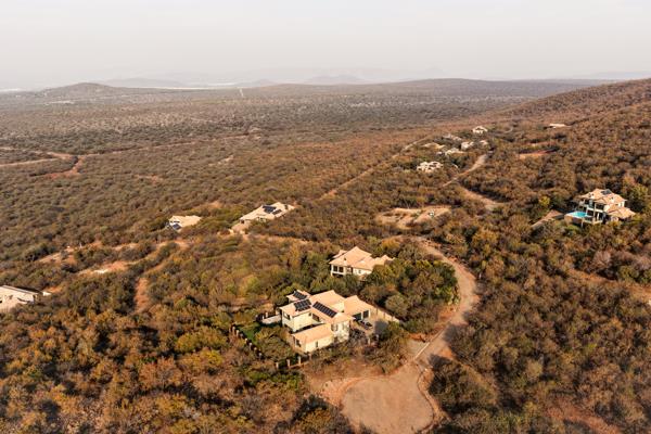 5 000 m² Land