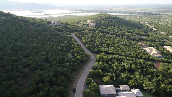 5 000 m² Land