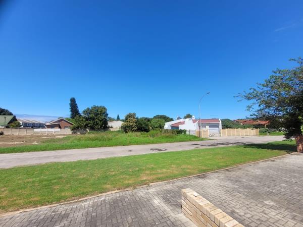 554 m² Land