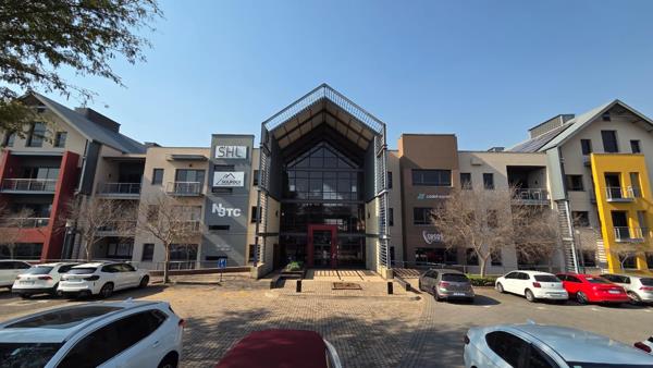 230 m² Commercial space