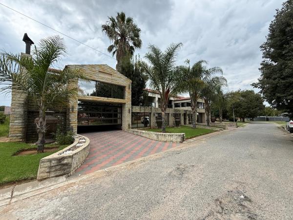 8 Bedroom House