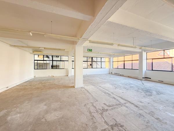 347 m² Office Space