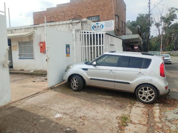 332 m² Commercial space