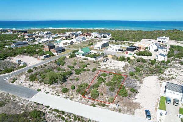 600 m² Land