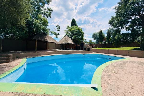 10 Bedroom House