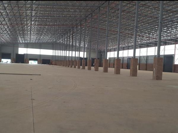 8 000 m² Industrial space