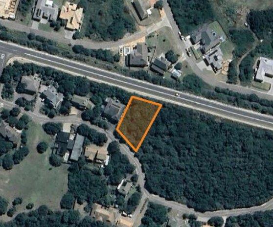 1 048 m² Land
