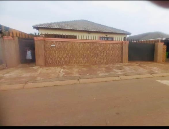 2 Bedroom House
