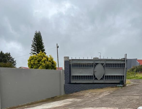 10 Bedroom House