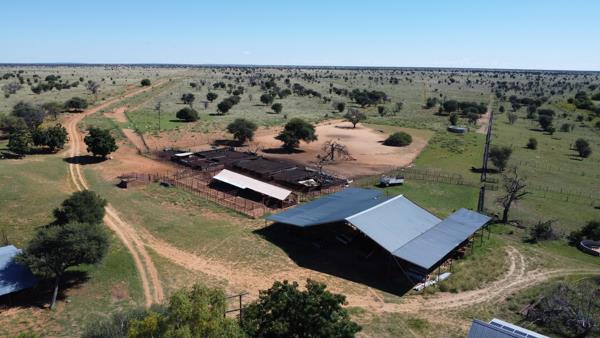 5 688 ha Commercial Farm