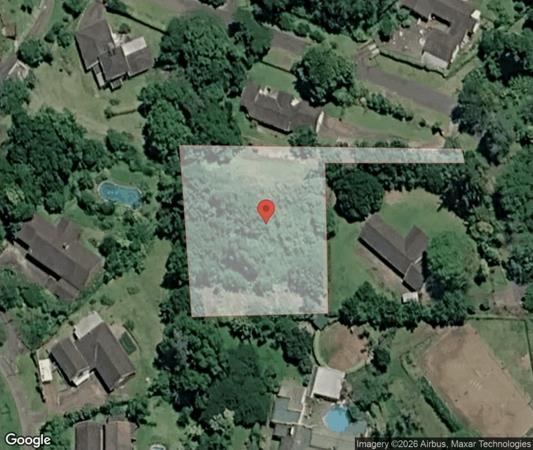 2 400 m² Land