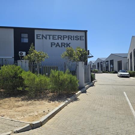 386 m² Industrial space