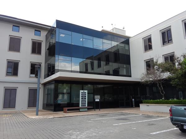 608 m² Commercial space