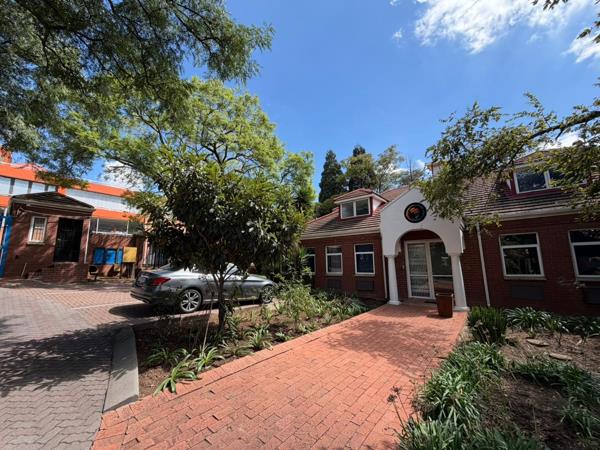 240 m² Commercial space