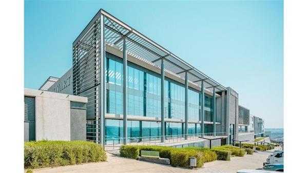 7 500 m² Commercial space