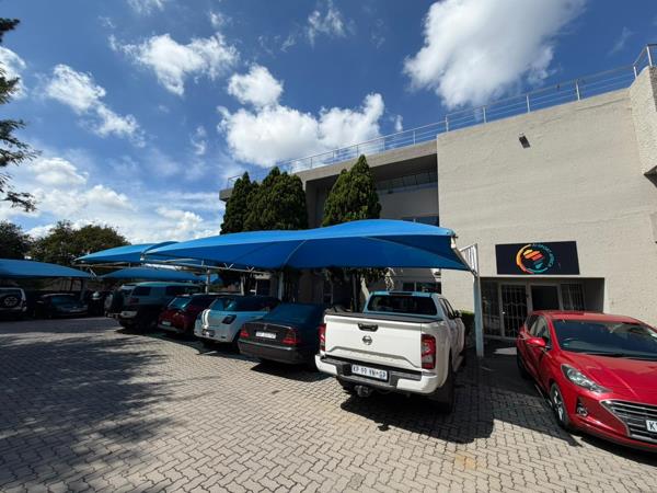 325 m² Commercial space