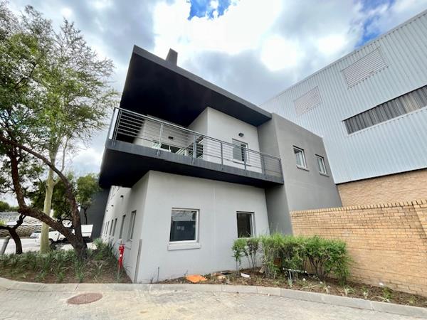 7 738 m² Office Space