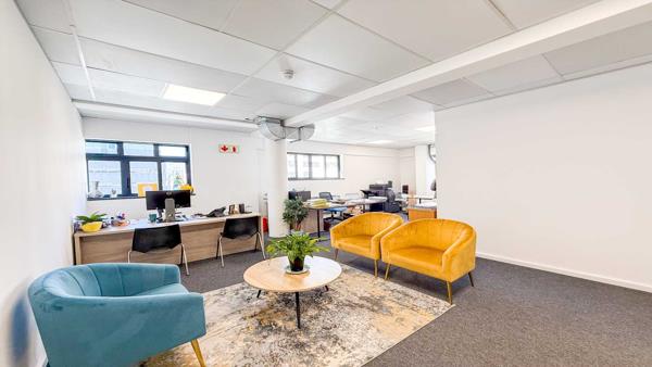 316 m² Office Space