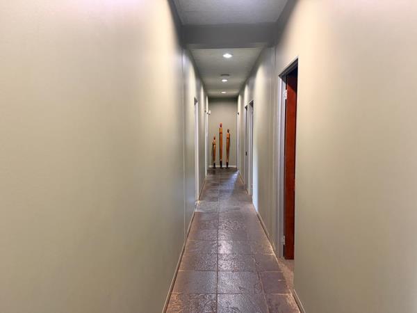 159 m² Commercial space