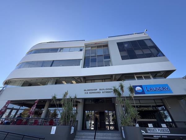 562.4 m² Commercial space