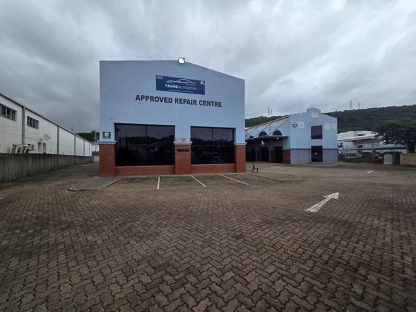 3 000 m² Commercial space