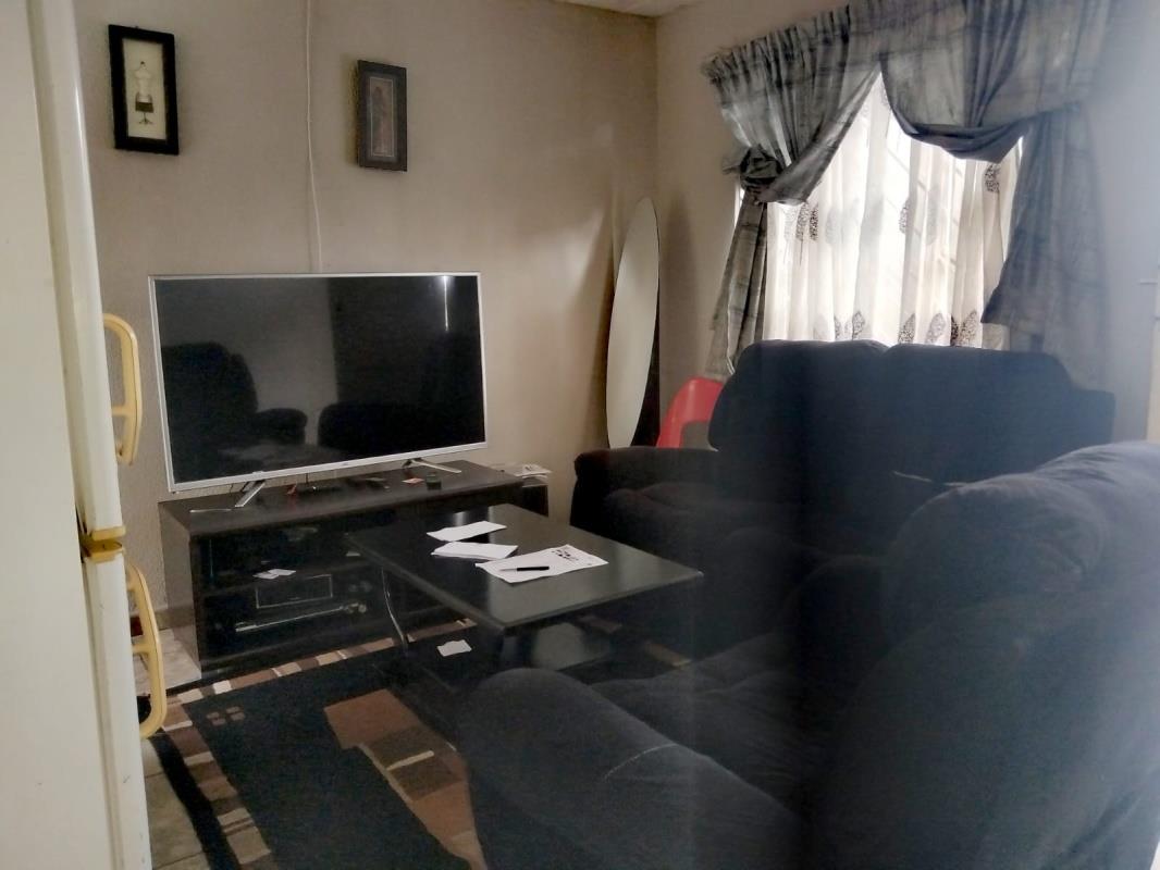 Apartment in Kempton Park, Aston Manor, Ekurhuleni Ward 15 - View 5