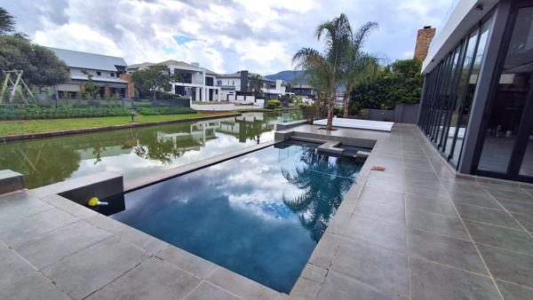 6 Bedroom House