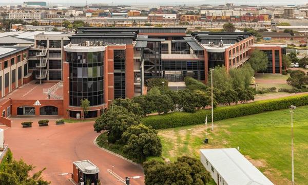 1 048 m² Office Space